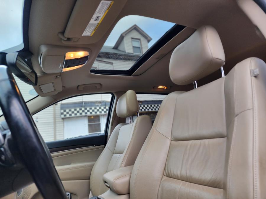 2015 Jeep Grand Cherokee 4WD 4dr Limited, available for sale in Newark , New Jersey | Champion Used Auto Sales 2. Newark , New Jersey 2015 Jeep Grand Cherokee 4WD 4dr Limited, available for sale in Newark , New Jersey | Champion Used Auto Sales 2. Newark , New Jersey
