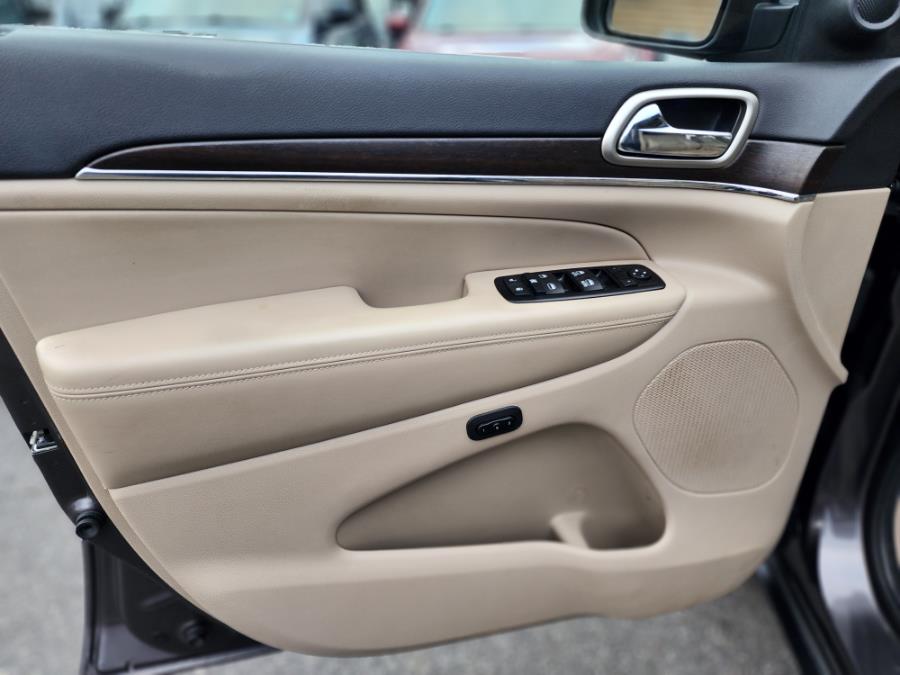 2015 Jeep Grand Cherokee 4WD 4dr Limited, available for sale in Newark , New Jersey | Champion Used Auto Sales 2. Newark , New Jersey 2015 Jeep Grand Cherokee 4WD 4dr Limited, available for sale in Newark , New Jersey | Champion Used Auto Sales 2. Newark , New Jersey