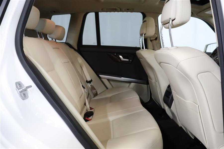 2014 Mercedes-benz Glk 350 4MATIC, available for sale in Paterson, New Jersey | Fast Track Motors. Paterson, New Jersey 2014 Mercedes-benz Glk 350 4MATIC, available for sale in Paterson, New Jersey | Fast Track Motors. Paterson, New Jersey