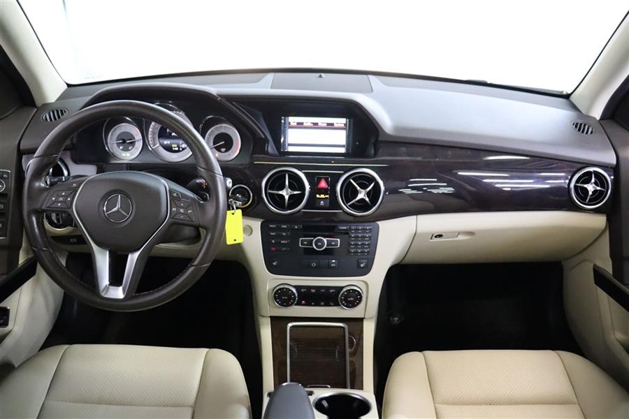 2014 Mercedes-benz Glk 350 4MATIC, available for sale in Paterson, New Jersey | Fast Track Motors. Paterson, New Jersey 2014 Mercedes-benz Glk 350 4MATIC, available for sale in Paterson, New Jersey | Fast Track Motors. Paterson, New Jersey