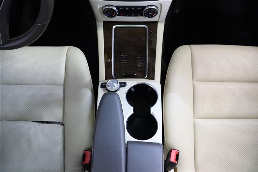 2014 Mercedes-benz Glk 350 4MATIC, available for sale in Paterson, New Jersey | Fast Track Motors. Paterson, New Jersey 2014 Mercedes-benz Glk 350 4MATIC, available for sale in Paterson, New Jersey | Fast Track Motors. Paterson, New Jersey