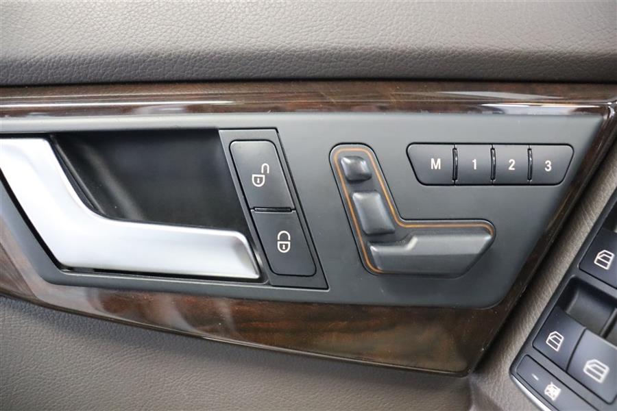2014 Mercedes-benz Glk 350 4MATIC, available for sale in Paterson, New Jersey | Fast Track Motors. Paterson, New Jersey 2014 Mercedes-benz Glk 350 4MATIC, available for sale in Paterson, New Jersey | Fast Track Motors. Paterson, New Jersey