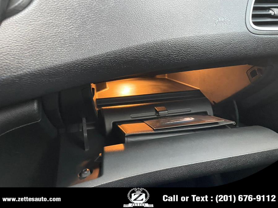 2015 Chrysler 200 4dr Sdn Limited FWD, available for sale in Jersey City, New Jersey | Zettes Auto Mall. Jersey City, New Jersey 2015 Chrysler 200 4dr Sdn Limited FWD, available for sale in Jersey City, New Jersey | Zettes Auto Mall. Jersey City, New Jersey