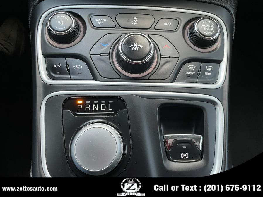 2015 Chrysler 200 4dr Sdn Limited FWD, available for sale in Jersey City, New Jersey | Zettes Auto Mall. Jersey City, New Jersey 2015 Chrysler 200 4dr Sdn Limited FWD, available for sale in Jersey City, New Jersey | Zettes Auto Mall. Jersey City, New Jersey