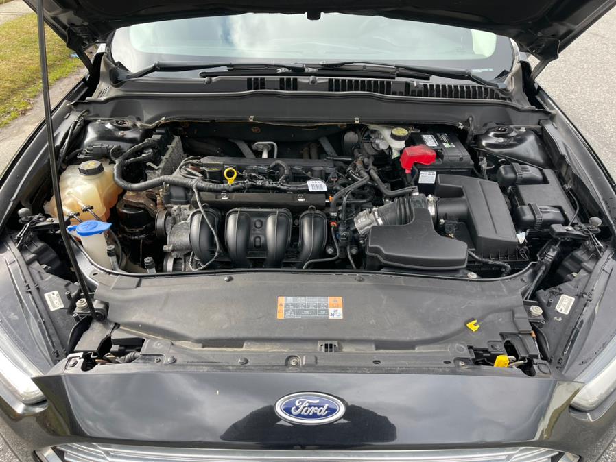 2013 Ford Fusion 4dr Sdn SE FWD, available for sale in Copiague, New York | Great Deal Motors. Copiague, New York 2013 Ford Fusion 4dr Sdn SE FWD, available for sale in Copiague, New York | Great Deal Motors. Copiague, New York