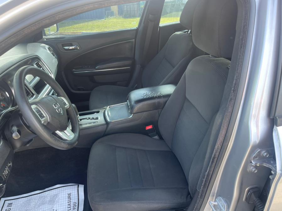 2014 Dodge Charger 4dr Sdn SE RWD, available for sale in Orlando, Florida | 2 Car Pros. Orlando, Florida 2014 Dodge Charger 4dr Sdn SE RWD, available for sale in Orlando, Florida | 2 Car Pros. Orlando, Florida