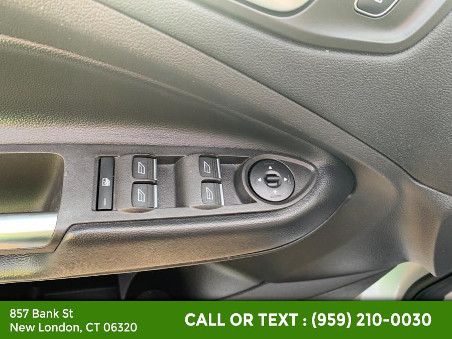 2019 Ford Escape SE FWD, available for sale in New London, Connecticut | McAvoy Inc dba Town Hill Auto. New London, Connecticut 2019 Ford Escape SE FWD, available for sale in New London, Connecticut | McAvoy Inc dba Town Hill Auto. New London, Connecticut