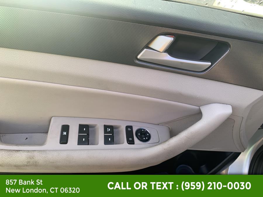 2016 Hyundai Sonata 4dr Sdn 2.4L Limited, available for sale in New London, Connecticut | McAvoy Inc dba Town Hill Auto. New London, Connecticut 2016 Hyundai Sonata 4dr Sdn 2.4L Limited, available for sale in New London, Connecticut | McAvoy Inc dba Town Hill Auto. New London, Connecticut