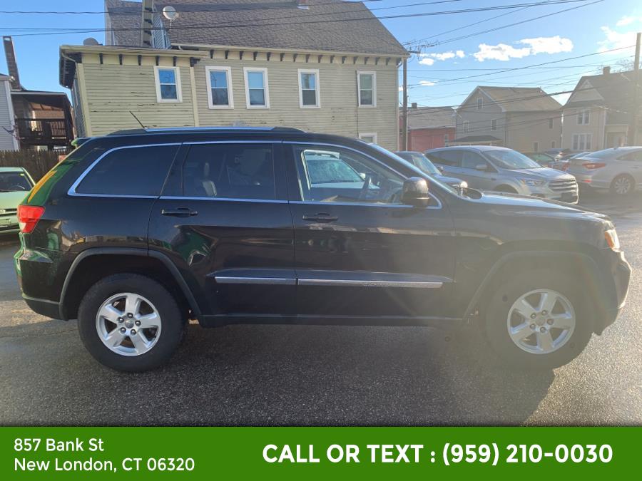 2012 Jeep Grand Cherokee 4WD 4dr Laredo, available for sale in New London, Connecticut | McAvoy Inc dba Town Hill Auto. New London, Connecticut 2012 Jeep Grand Cherokee 4WD 4dr Laredo, available for sale in New London, Connecticut | McAvoy Inc dba Town Hill Auto. New London, Connecticut