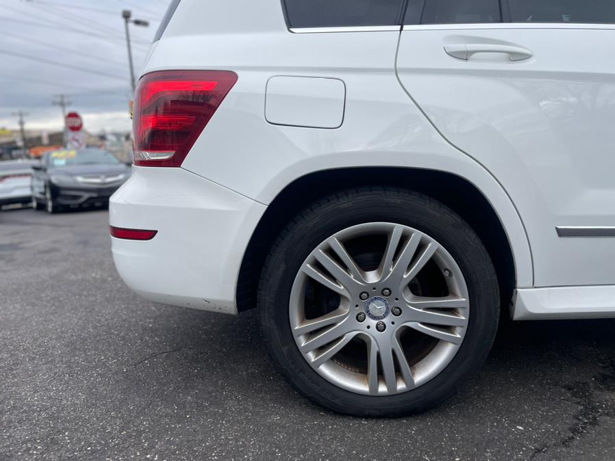 2014 Mercedes-Benz GLK350 . CLEAN CARFAX!, available for sale in Elmont, New York | Sunrise of Elmont. Elmont, New York 2014 Mercedes-Benz GLK350 . CLEAN CARFAX!, available for sale in Elmont, New York | Sunrise of Elmont. Elmont, New York