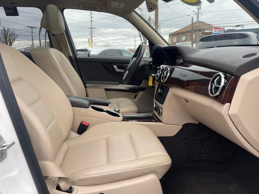 2014 Mercedes-Benz GLK350 . CLEAN CARFAX!, available for sale in Elmont, New York | Sunrise of Elmont. Elmont, New York 2014 Mercedes-Benz GLK350 . CLEAN CARFAX!, available for sale in Elmont, New York | Sunrise of Elmont. Elmont, New York