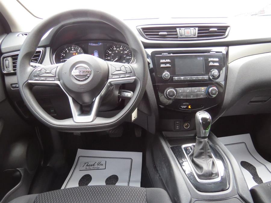 2018 Nissan Rogue Sport S AWD 4dr Crossover, available for sale in Auburn, Maine | Lake City Exports Inc. Auburn, Maine 2018 Nissan Rogue Sport S AWD 4dr Crossover, available for sale in Auburn, Maine | Lake City Exports Inc. Auburn, Maine