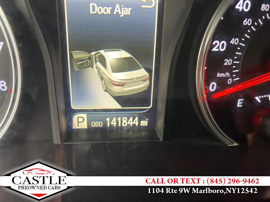 2015 Toyota Camry 4dr Sdn I4 Auto SE (Natl), available for sale in Marlboro, New York | Castle Preowned Cars. Marlboro, New York 2015 Toyota Camry 4dr Sdn I4 Auto SE (Natl), available for sale in Marlboro, New York | Castle Preowned Cars. Marlboro, New York