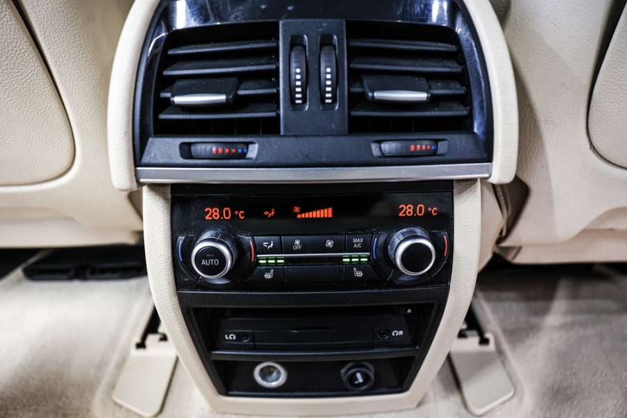 2015 BMW X5 AWD 4dr xDrive35i, available for sale in ELMONT, New York | 26 Motors Long Island. ELMONT, New York 2015 BMW X5 AWD 4dr xDrive35i, available for sale in ELMONT, New York | 26 Motors Long Island. ELMONT, New York