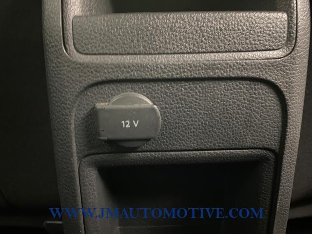 Used Volkswagen Jetta 1.4T S Auto 2017 | J&M Automotive Sls&Svc LLC. Naugatuck, Connecticut Used Volkswagen Jetta 1.4T S Auto 2017 | J&M Automotive Sls&Svc LLC. Naugatuck, Connecticut