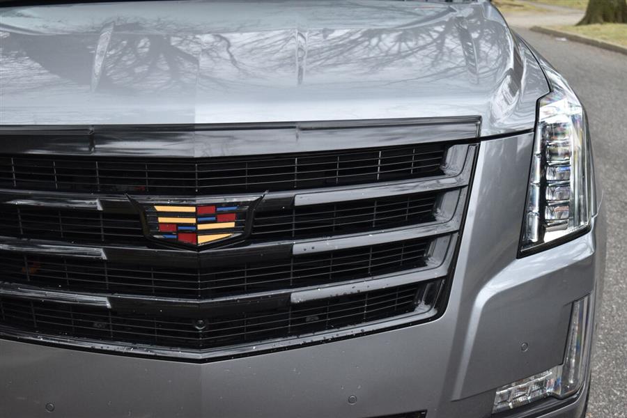 2020 Cadillac Escalade Luxury 4x4 4dr SUV, available for sale in Great Neck, New York | Camy Cars. Great Neck, New York 2020 Cadillac Escalade Luxury 4x4 4dr SUV, available for sale in Great Neck, New York | Camy Cars. Great Neck, New York