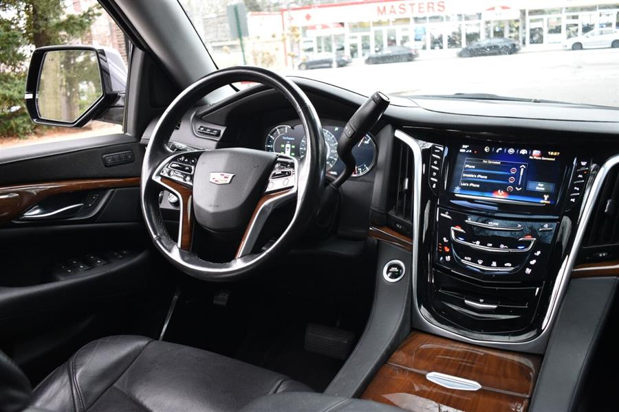 2020 Cadillac Escalade Luxury 4x4 4dr SUV, available for sale in Great Neck, New York | Camy Cars. Great Neck, New York 2020 Cadillac Escalade Luxury 4x4 4dr SUV, available for sale in Great Neck, New York | Camy Cars. Great Neck, New York