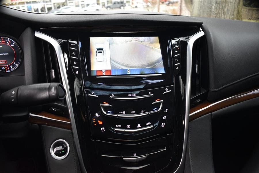 2020 Cadillac Escalade Luxury 4x4 4dr SUV, available for sale in Great Neck, New York | Camy Cars. Great Neck, New York 2020 Cadillac Escalade Luxury 4x4 4dr SUV, available for sale in Great Neck, New York | Camy Cars. Great Neck, New York