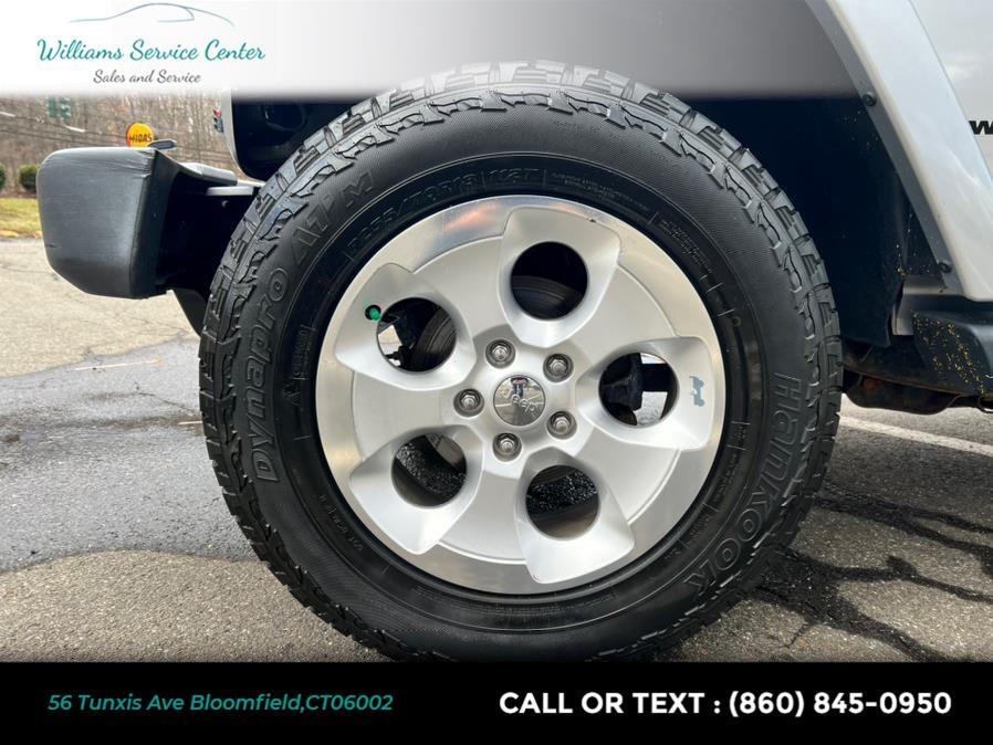2014 Jeep Wrangler Unlimited 4WD 4dr Sahara, available for sale in Bloomfield, Connecticut | Williams Service Center. Bloomfield, Connecticut 2014 Jeep Wrangler Unlimited 4WD 4dr Sahara, available for sale in Bloomfield, Connecticut | Williams Service Center. Bloomfield, Connecticut