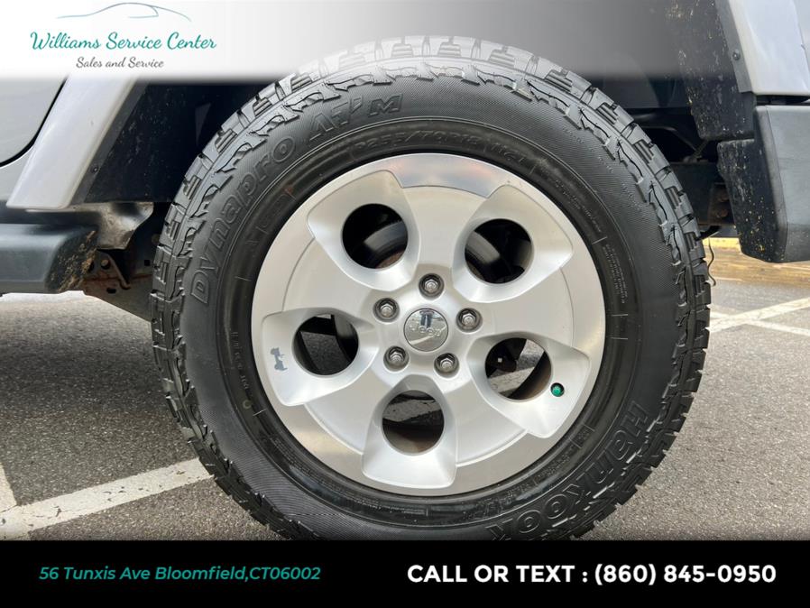 2014 Jeep Wrangler Unlimited 4WD 4dr Sahara, available for sale in Bloomfield, Connecticut | Williams Service Center. Bloomfield, Connecticut 2014 Jeep Wrangler Unlimited 4WD 4dr Sahara, available for sale in Bloomfield, Connecticut | Williams Service Center. Bloomfield, Connecticut