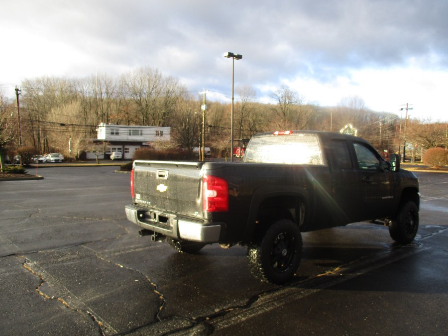 2013 Chevrolet Silverado 1500 4WD Ext Cab 143.5" LT, available for sale in New Britain, Connecticut | Universal Motors LLC. New Britain, Connecticut 2013 Chevrolet Silverado 1500 4WD Ext Cab 143.5" LT, available for sale in New Britain, Connecticut | Universal Motors LLC. New Britain, Connecticut