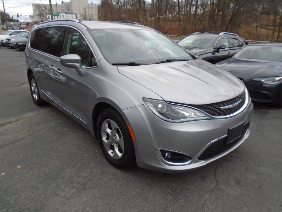 2017 Chrysler Pacifica Touring-L Plus FWD, available for sale in Waterbury, Connecticut | Jim Juliani Motors. Waterbury, Connecticut
