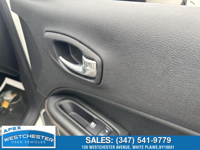 Used Jeep Compass Latitude 2020 | Apex Westchester Used Vehicles. White Plains, New York Used Jeep Compass Latitude 2020 | Apex Westchester Used Vehicles. White Plains, New York