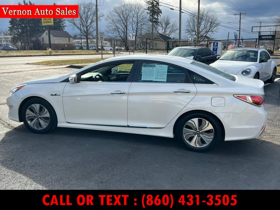2013 Hyundai Sonata Hybrid 4dr Sdn, available for sale in Manchester, Connecticut | Vernon Auto Sale & Service. Manchester, Connecticut 2013 Hyundai Sonata Hybrid 4dr Sdn, available for sale in Manchester, Connecticut | Vernon Auto Sale & Service. Manchester, Connecticut