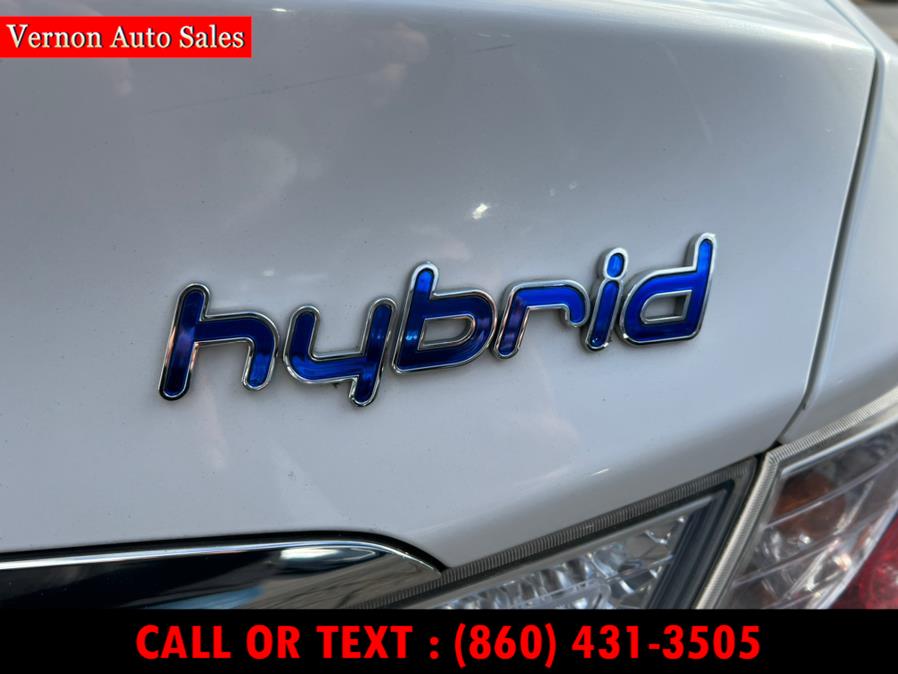 2013 Hyundai Sonata Hybrid 4dr Sdn, available for sale in Manchester, Connecticut | Vernon Auto Sale & Service. Manchester, Connecticut 2013 Hyundai Sonata Hybrid 4dr Sdn, available for sale in Manchester, Connecticut | Vernon Auto Sale & Service. Manchester, Connecticut
