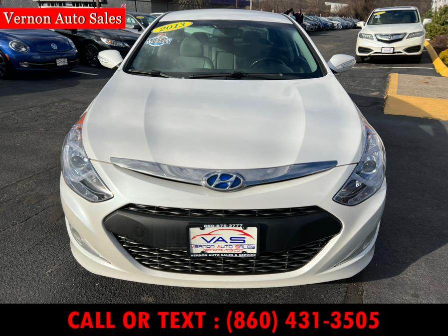 2013 Hyundai Sonata Hybrid 4dr Sdn, available for sale in Manchester, Connecticut | Vernon Auto Sale & Service. Manchester, Connecticut 2013 Hyundai Sonata Hybrid 4dr Sdn, available for sale in Manchester, Connecticut | Vernon Auto Sale & Service. Manchester, Connecticut