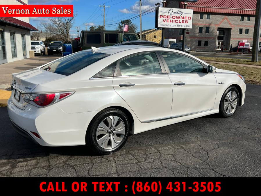 2013 Hyundai Sonata Hybrid 4dr Sdn, available for sale in Manchester, Connecticut | Vernon Auto Sale & Service. Manchester, Connecticut 2013 Hyundai Sonata Hybrid 4dr Sdn, available for sale in Manchester, Connecticut | Vernon Auto Sale & Service. Manchester, Connecticut