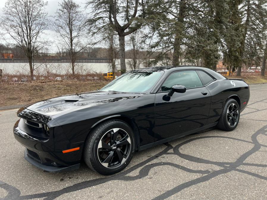2015 Dodge Challenger 2dr Cpe SXT, available for sale in Waterbury, Connecticut | Platinum Auto Care. Waterbury, Connecticut 2015 Dodge Challenger 2dr Cpe SXT, available for sale in Waterbury, Connecticut | Platinum Auto Care. Waterbury, Connecticut