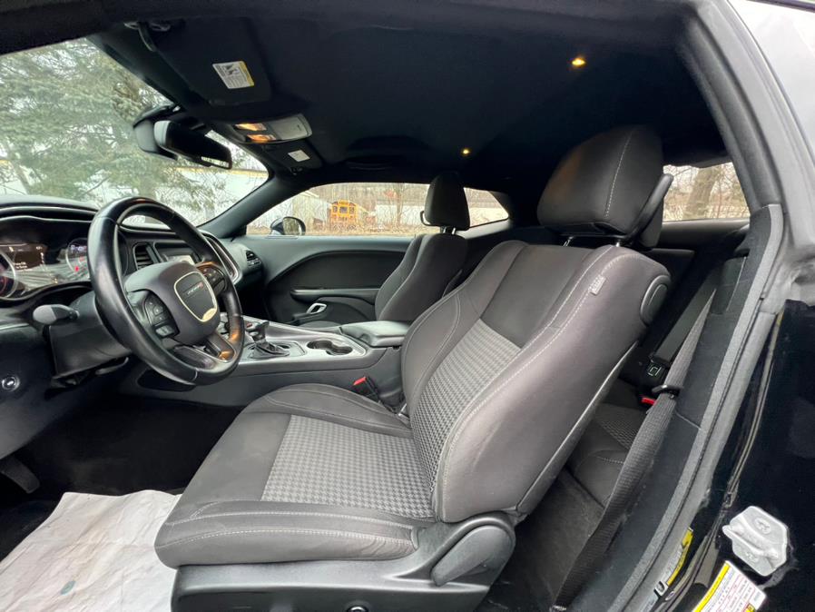 2015 Dodge Challenger 2dr Cpe SXT, available for sale in Waterbury, Connecticut | Platinum Auto Care. Waterbury, Connecticut 2015 Dodge Challenger 2dr Cpe SXT, available for sale in Waterbury, Connecticut | Platinum Auto Care. Waterbury, Connecticut