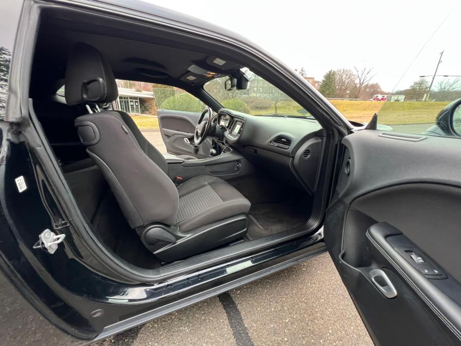 2015 Dodge Challenger 2dr Cpe SXT, available for sale in Waterbury, Connecticut | Platinum Auto Care. Waterbury, Connecticut 2015 Dodge Challenger 2dr Cpe SXT, available for sale in Waterbury, Connecticut | Platinum Auto Care. Waterbury, Connecticut