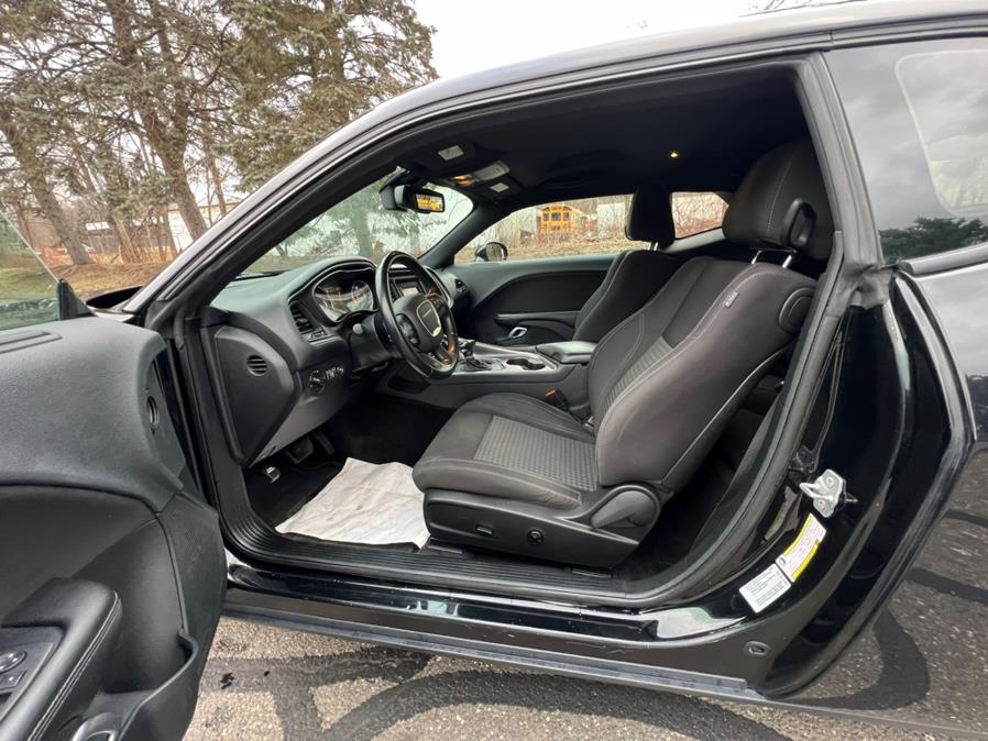 2015 Dodge Challenger 2dr Cpe SXT, available for sale in Waterbury, Connecticut | Platinum Auto Care. Waterbury, Connecticut 2015 Dodge Challenger 2dr Cpe SXT, available for sale in Waterbury, Connecticut | Platinum Auto Care. Waterbury, Connecticut