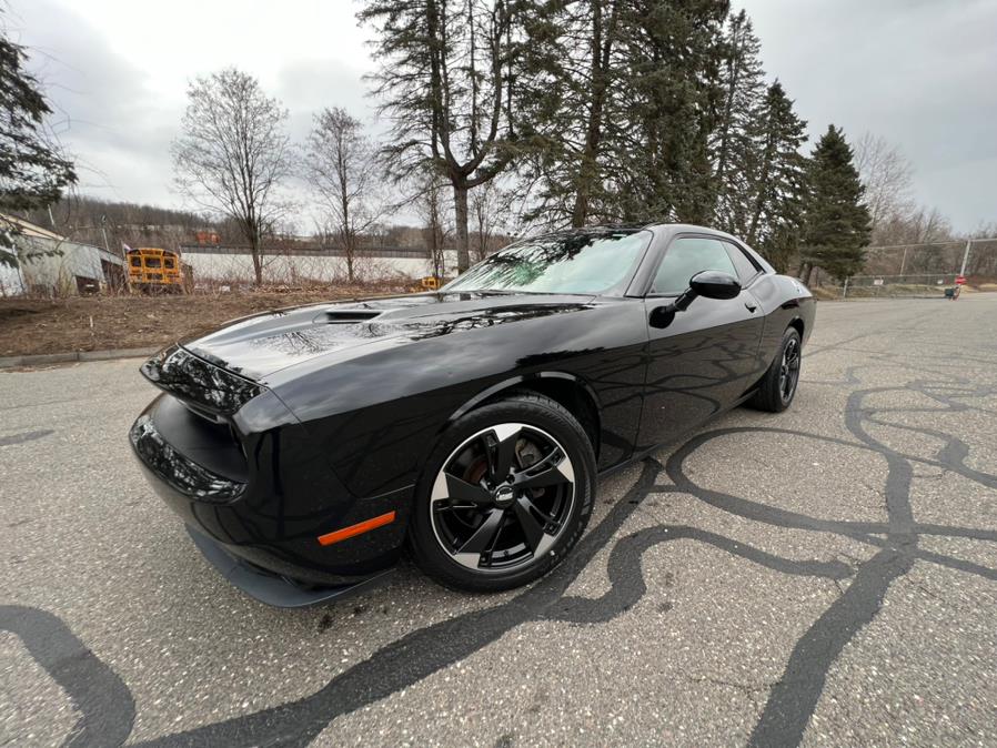 2015 Dodge Challenger 2dr Cpe SXT, available for sale in Waterbury, Connecticut | Platinum Auto Care. Waterbury, Connecticut 2015 Dodge Challenger 2dr Cpe SXT, available for sale in Waterbury, Connecticut | Platinum Auto Care. Waterbury, Connecticut