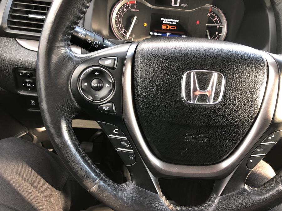 2017 Honda Ridgeline RTL-T 4x4 Crew Cab 5.3'' Bed, available for sale in Franklin Square, New York | Signature Auto Sales. Franklin Square, New York 2017 Honda Ridgeline RTL-T 4x4 Crew Cab 5.3'' Bed, available for sale in Franklin Square, New York | Signature Auto Sales. Franklin Square, New York