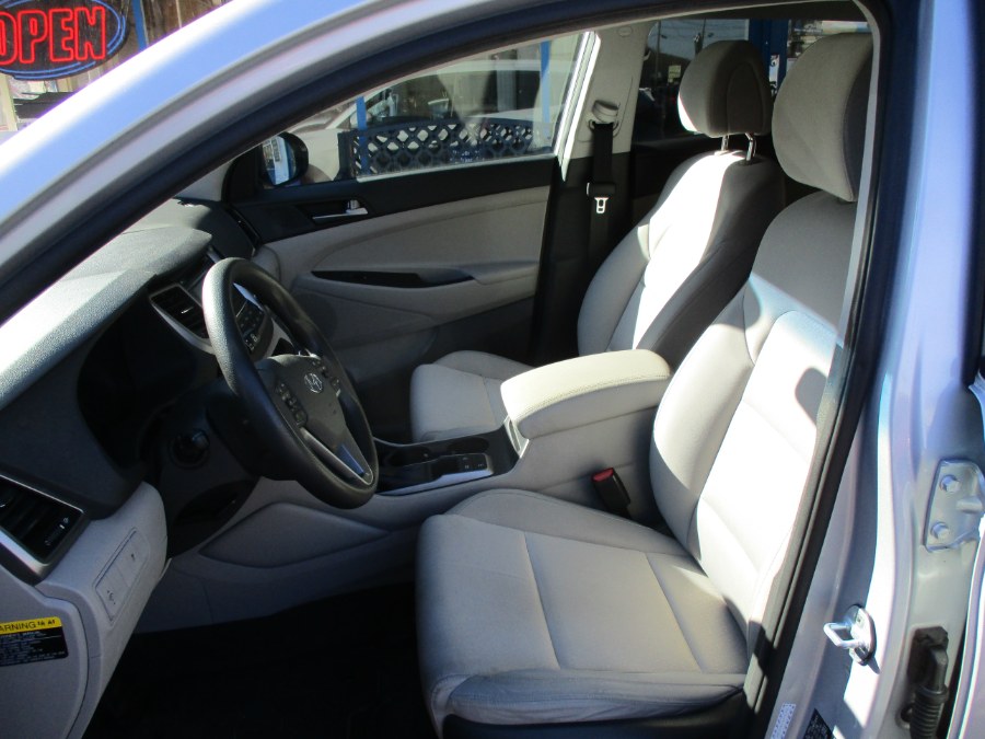Used Hyundai Tucson SE AWD 2017 | Cos Central Auto. Meriden, Connecticut Used Hyundai Tucson SE AWD 2017 | Cos Central Auto. Meriden, Connecticut