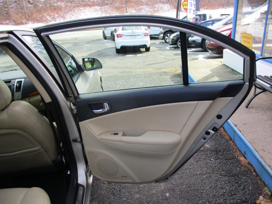 2009 Hyundai Sonata Limited, available for sale in Meriden, Connecticut | Cos Central Auto. Meriden, Connecticut 2009 Hyundai Sonata Limited, available for sale in Meriden, Connecticut | Cos Central Auto. Meriden, Connecticut