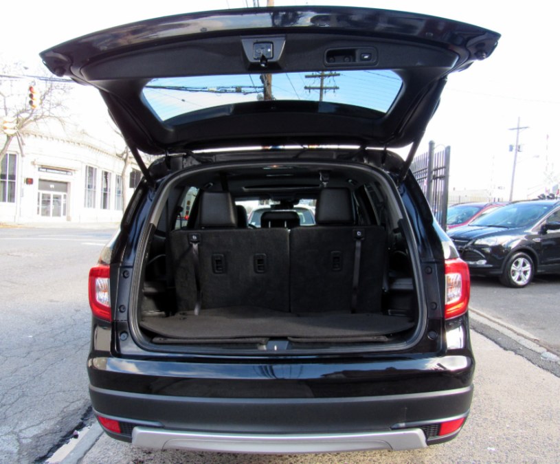 2019 Honda Pilot EX-L AWD, available for sale in Paterson, New Jersey | MFG Prestige Auto Group. Paterson, New Jersey 2019 Honda Pilot EX-L AWD, available for sale in Paterson, New Jersey | MFG Prestige Auto Group. Paterson, New Jersey