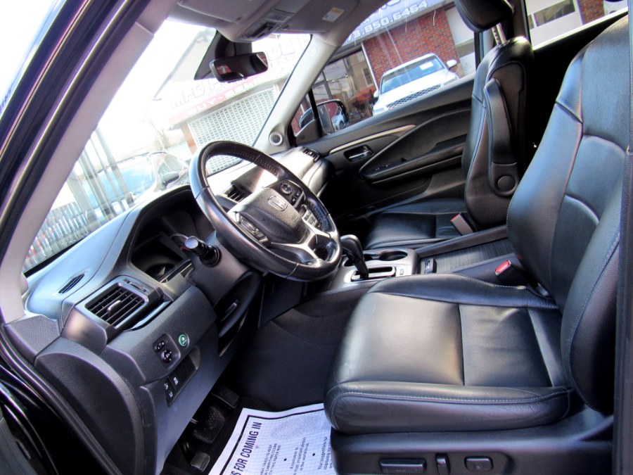 2019 Honda Pilot EX-L AWD, available for sale in Paterson, New Jersey | MFG Prestige Auto Group. Paterson, New Jersey 2019 Honda Pilot EX-L AWD, available for sale in Paterson, New Jersey | MFG Prestige Auto Group. Paterson, New Jersey