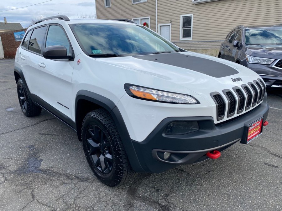 2016 Jeep Cherokee 4WD 4dr Trailhawk, available for sale in West Springfield, Massachusetts | Union Street Auto Sales. West Springfield, Massachusetts 2016 Jeep Cherokee 4WD 4dr Trailhawk, available for sale in West Springfield, Massachusetts | Union Street Auto Sales. West Springfield, Massachusetts