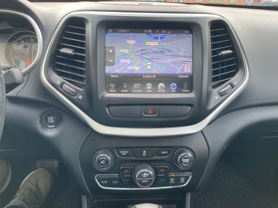 2016 Jeep Cherokee 4WD 4dr Trailhawk, available for sale in West Springfield, Massachusetts | Union Street Auto Sales. West Springfield, Massachusetts 2016 Jeep Cherokee 4WD 4dr Trailhawk, available for sale in West Springfield, Massachusetts | Union Street Auto Sales. West Springfield, Massachusetts