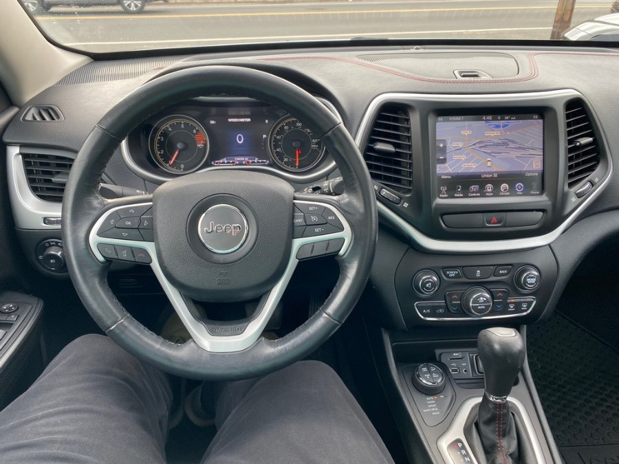 2016 Jeep Cherokee 4WD 4dr Trailhawk, available for sale in West Springfield, Massachusetts | Union Street Auto Sales. West Springfield, Massachusetts 2016 Jeep Cherokee 4WD 4dr Trailhawk, available for sale in West Springfield, Massachusetts | Union Street Auto Sales. West Springfield, Massachusetts