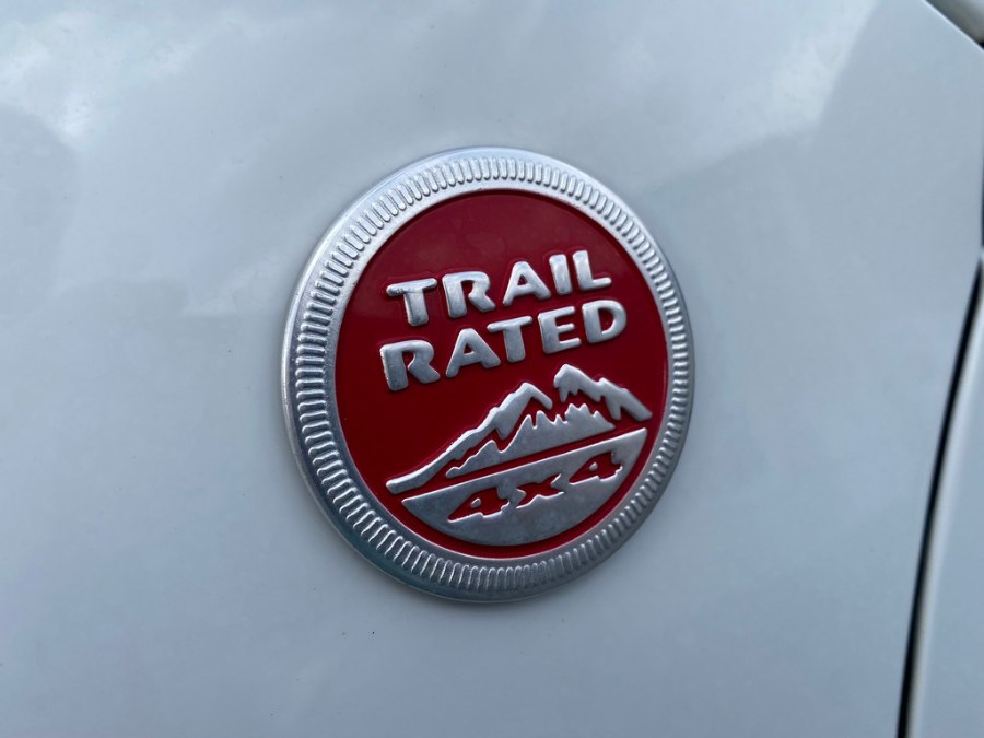 2016 Jeep Cherokee 4WD 4dr Trailhawk, available for sale in West Springfield, Massachusetts | Union Street Auto Sales. West Springfield, Massachusetts 2016 Jeep Cherokee 4WD 4dr Trailhawk, available for sale in West Springfield, Massachusetts | Union Street Auto Sales. West Springfield, Massachusetts