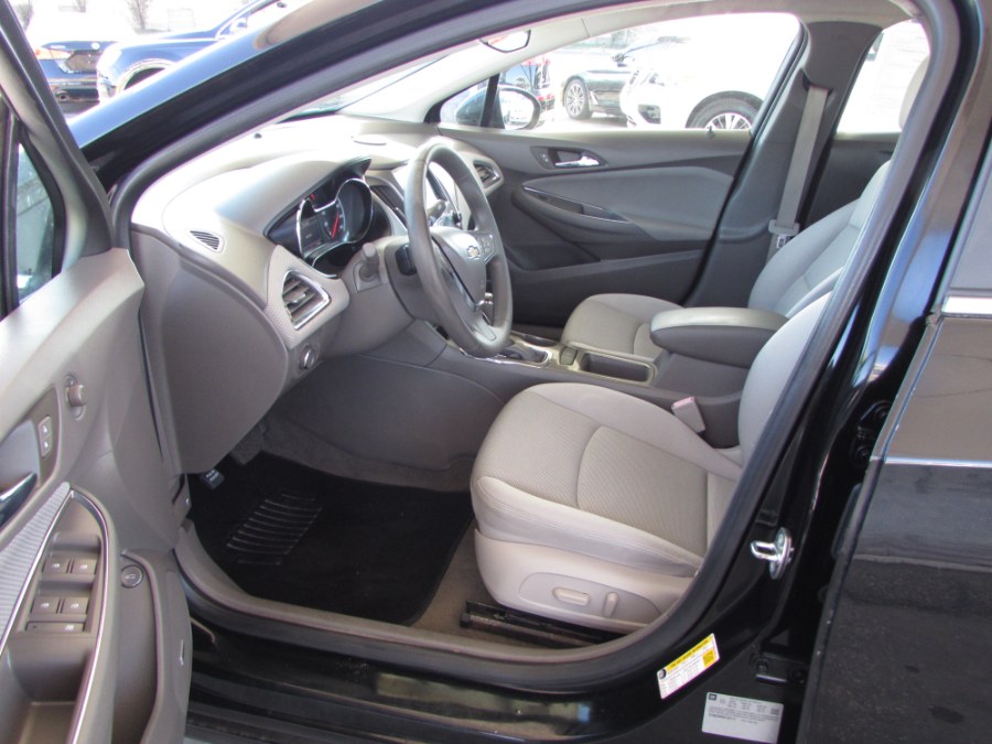 2016 Chevrolet Cruze 4dr Sdn Auto LT, available for sale in Orlando, Florida | VIP Auto Enterprise, Inc. Orlando, Florida 2016 Chevrolet Cruze 4dr Sdn Auto LT, available for sale in Orlando, Florida | VIP Auto Enterprise, Inc. Orlando, Florida