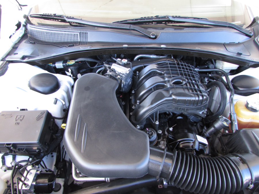2014 Dodge Charger 4dr Sdn SE RWD, available for sale in Orlando, Florida | VIP Auto Enterprise, Inc. Orlando, Florida 2014 Dodge Charger 4dr Sdn SE RWD, available for sale in Orlando, Florida | VIP Auto Enterprise, Inc. Orlando, Florida