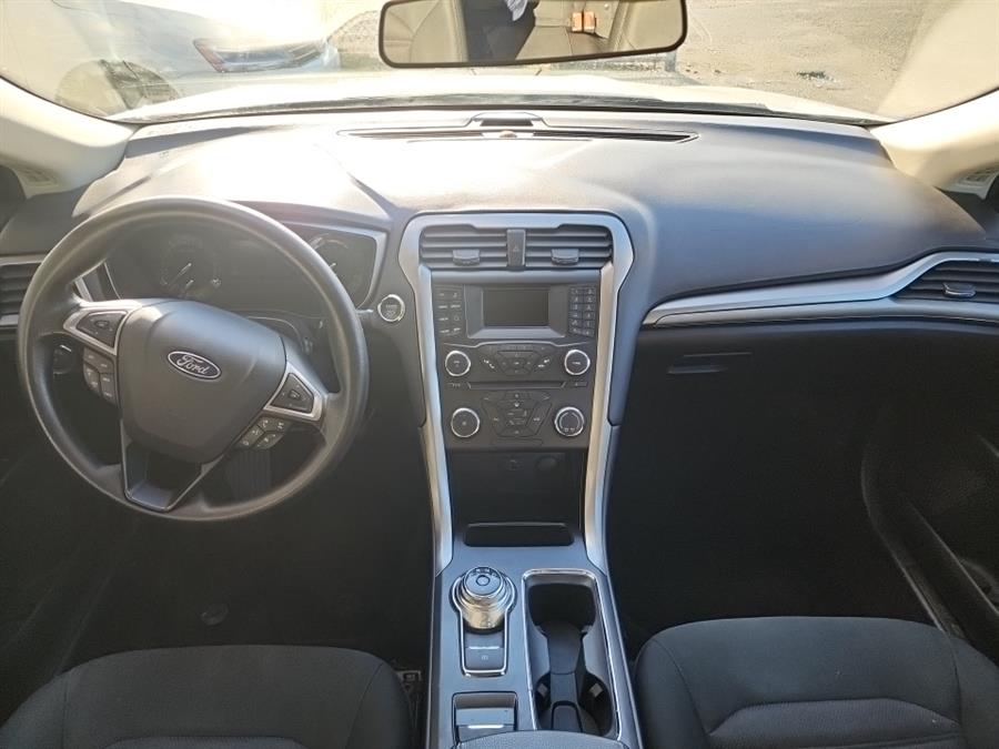 2017 Ford Fusion SE FWD, available for sale in Temple Hills, Maryland | Temple Hills Used Car. Temple Hills, Maryland 2017 Ford Fusion SE FWD, available for sale in Temple Hills, Maryland | Temple Hills Used Car. Temple Hills, Maryland