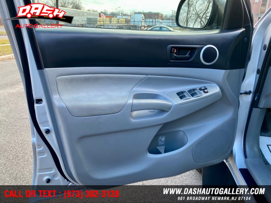 2010 Toyota Tacoma 2WD Double V6 AT PreRunner (Natl), available for sale in Newark, New Jersey | Dash Auto Gallery Inc.. Newark, New Jersey 2010 Toyota Tacoma 2WD Double V6 AT PreRunner (Natl), available for sale in Newark, New Jersey | Dash Auto Gallery Inc.. Newark, New Jersey