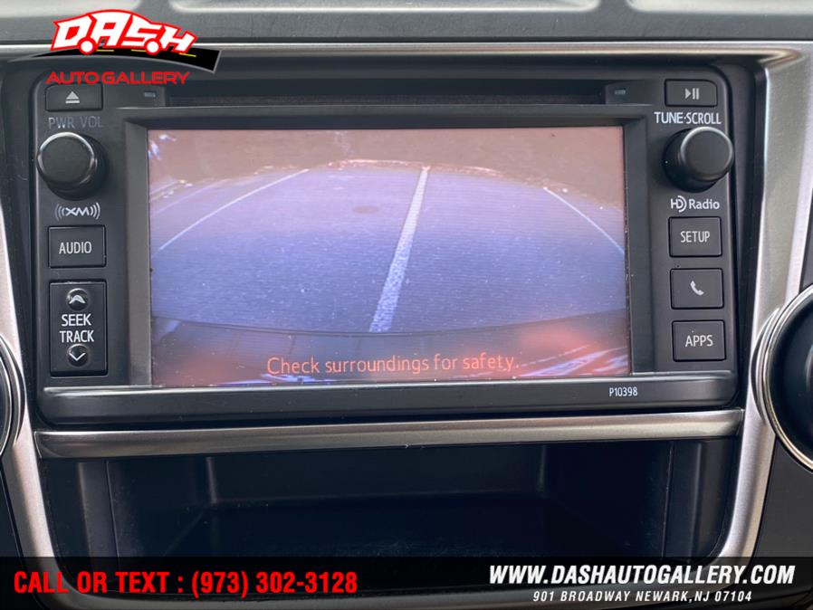 2013 Toyota Highlander 4WD 4dr V6 SE (Natl), available for sale in Newark, New Jersey | Dash Auto Gallery Inc.. Newark, New Jersey 2013 Toyota Highlander 4WD 4dr V6 SE (Natl), available for sale in Newark, New Jersey | Dash Auto Gallery Inc.. Newark, New Jersey